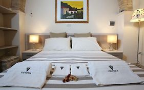 Victoria Royal Apartments & Rooms