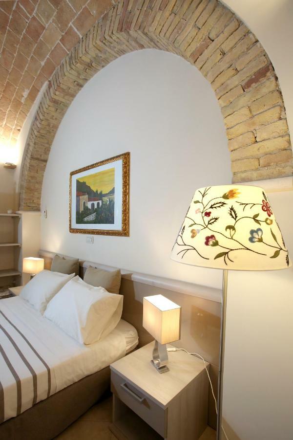 Victoria Royal Apartments & Rooms Termoli Exterior photo