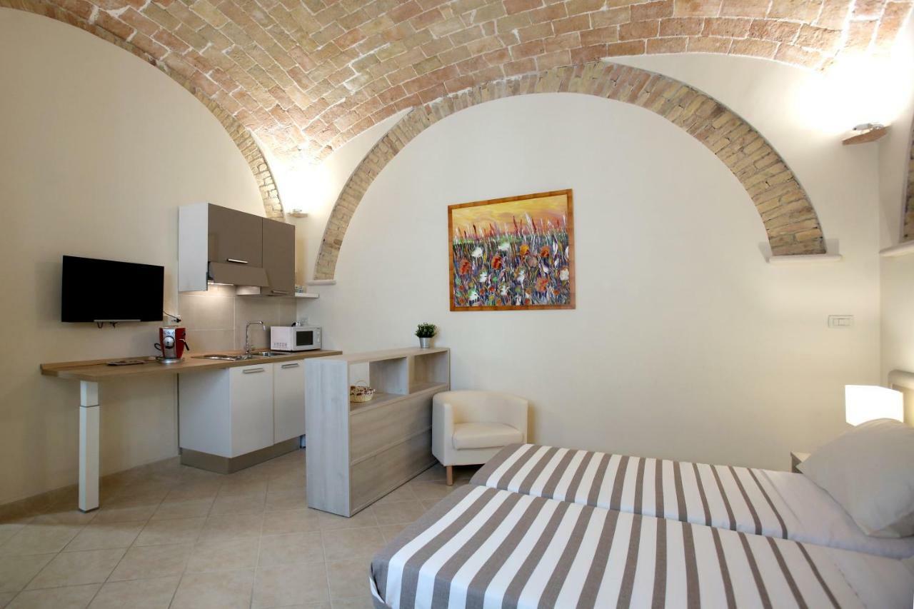 Victoria Royal Apartments & Rooms Termoli Exterior photo