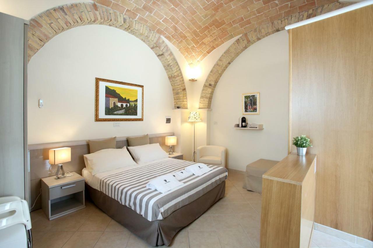 Victoria Royal Apartments & Rooms Termoli Exterior photo